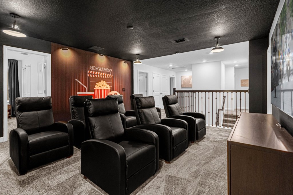 9 bedroom vacation house at Storey Lake - Image 8