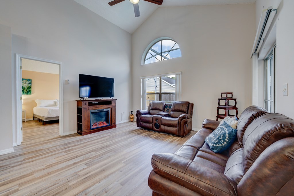 WhatsAppImage2025-12-11at13.58.11