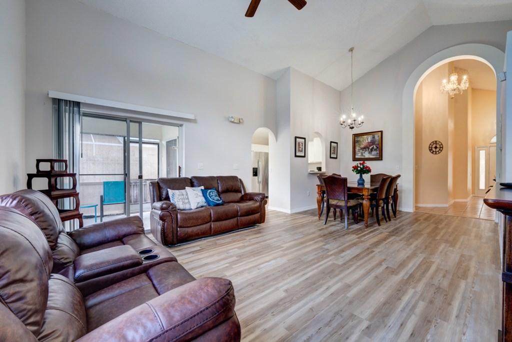 WhatsAppImage2025-12-11at13.58.13(2)