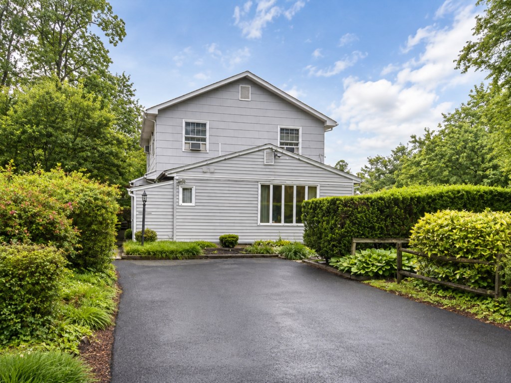 Spacious Annapolis home with off-street parking for up to three vehicles. Private setting with easy access to downtown.