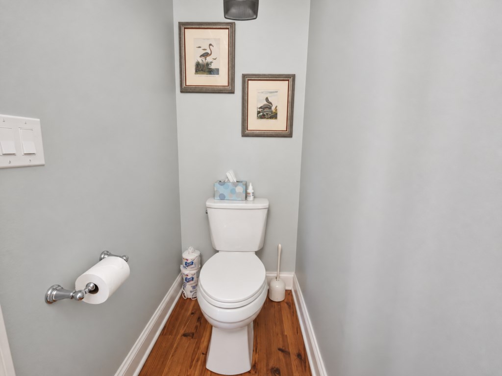 1st fl. powder room