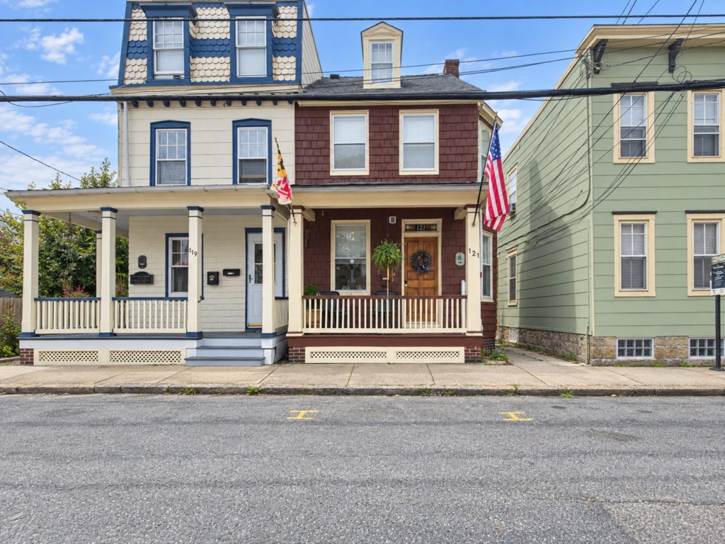 Located on Prince George St. - Just steps away from Barry Gate 1 of USNA