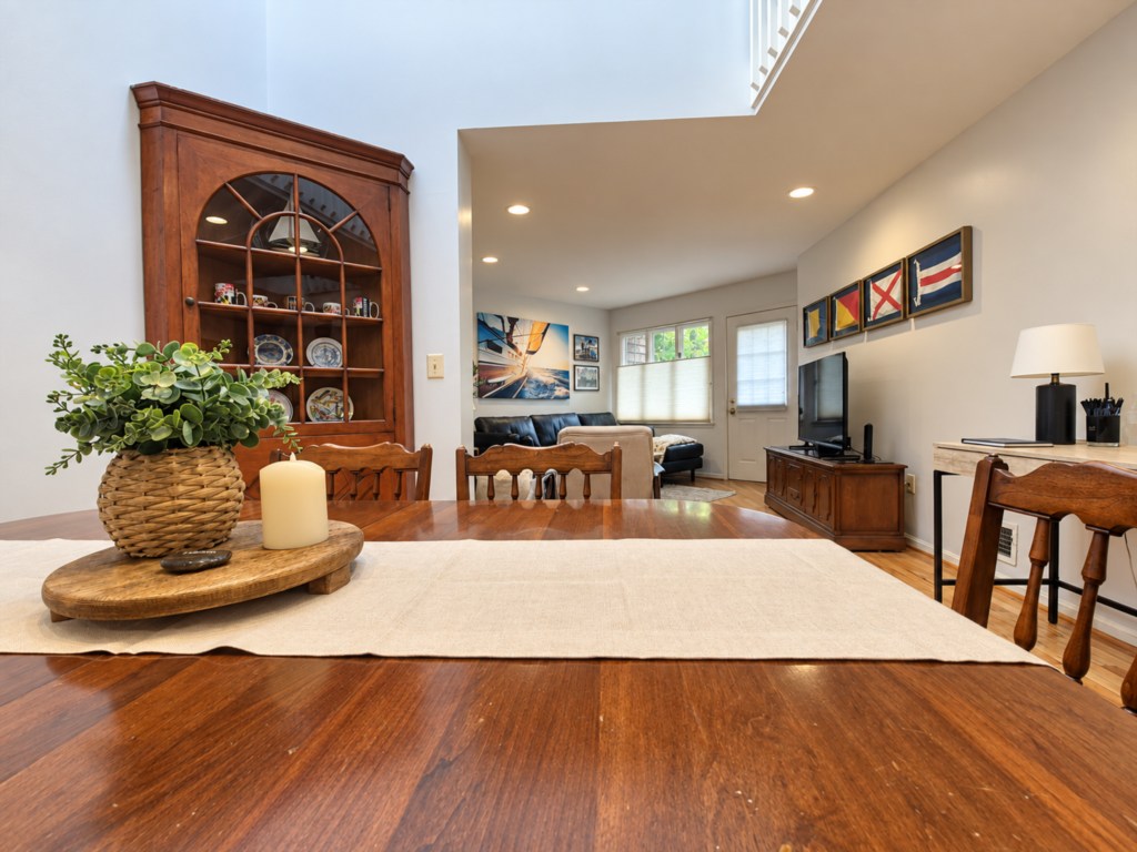 Dining table with nautical accents.
