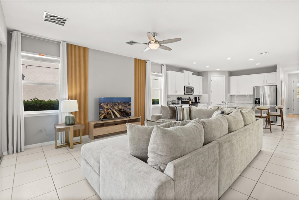 7 bedroom vacation house at Solara Resort - Image 2