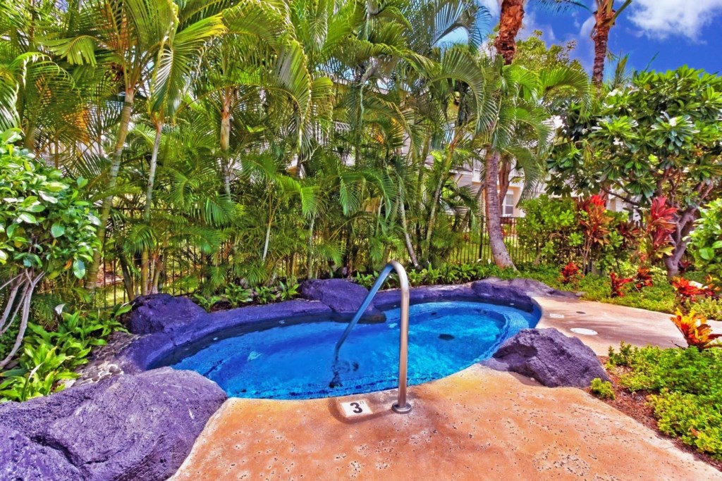 Ko Olina Kai Hot Tub Area