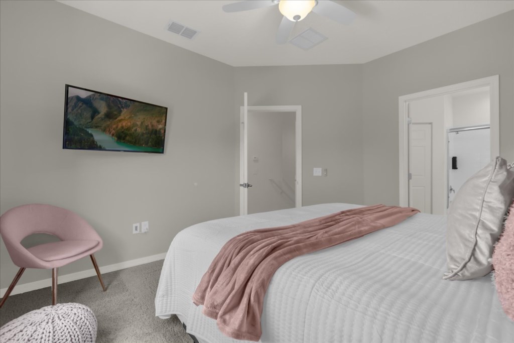 4 bedroom vacation townhouse at West Lucaya - Image 15