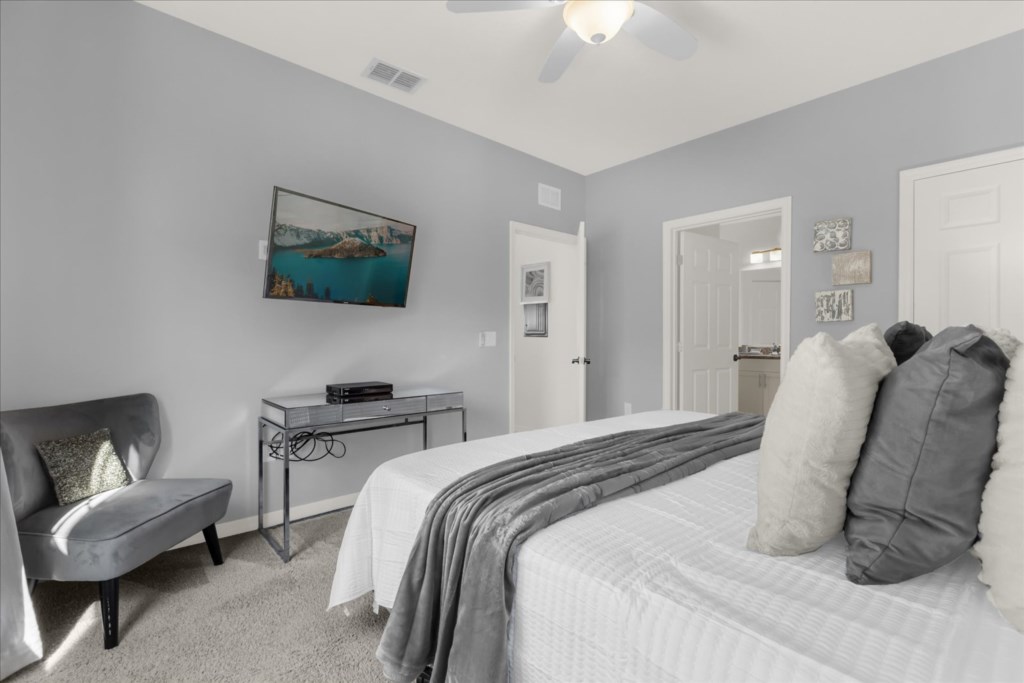 4 bedroom vacation townhouse at West Lucaya - Image 18