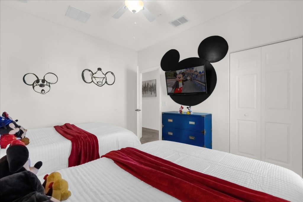 4 bedroom vacation townhouse at West Lucaya - Image 20