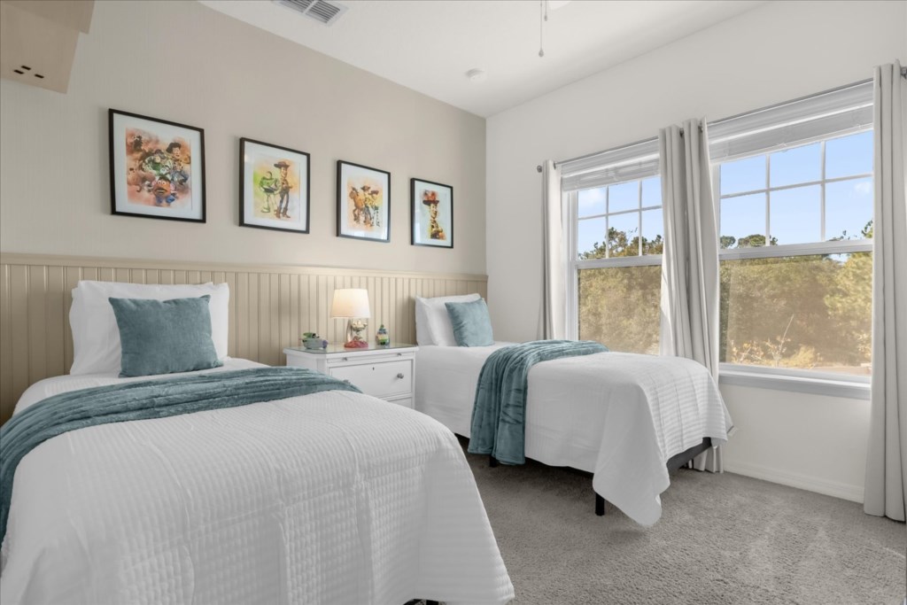 4 bedroom vacation townhouse at West Lucaya - Image 21