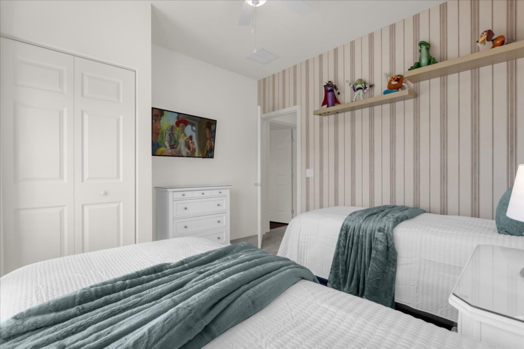 4 bedroom vacation townhouse at West Lucaya - Image 22