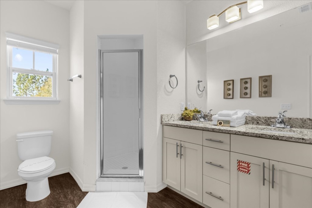 4 bedroom vacation townhouse at West Lucaya - Image 25