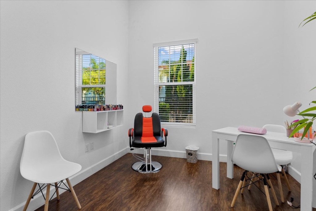 4 bedroom vacation townhouse at West Lucaya - Image 44