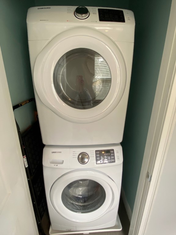 Laundry area image 1