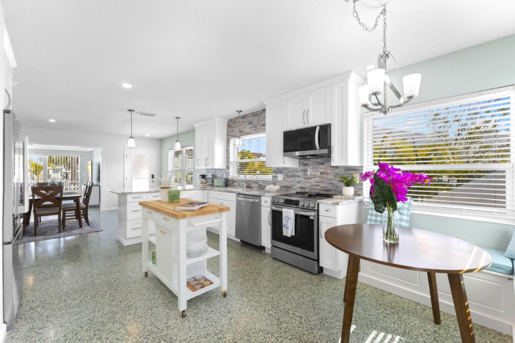 KitchenIsland2Weblt