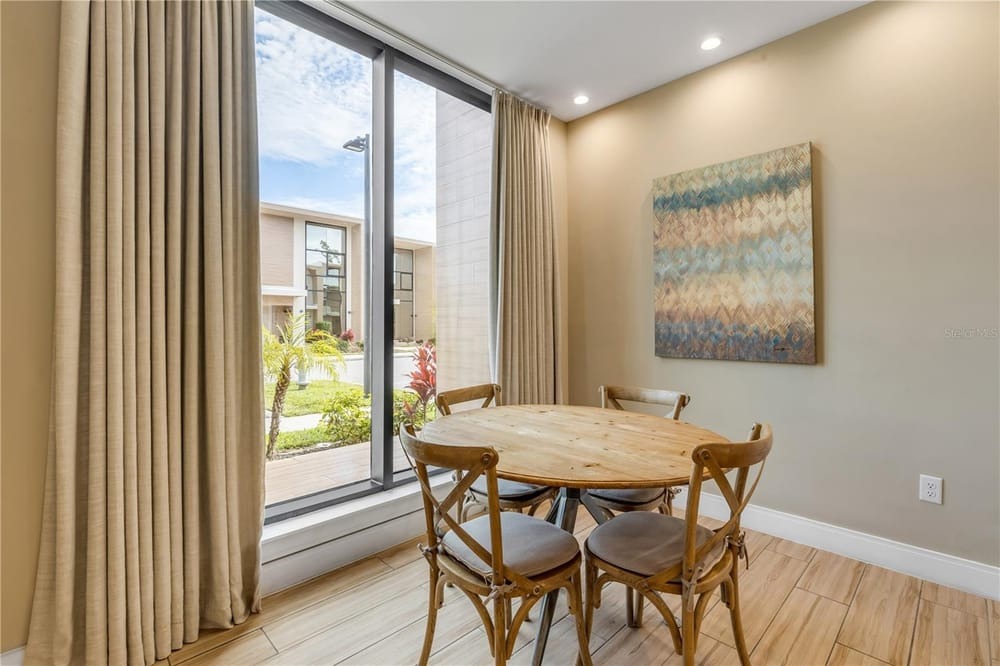 4 bedroom vacation townhouse at Magic Village Views - Image 10