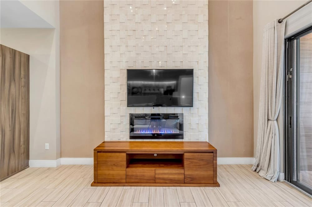 4 bedroom vacation townhouse at Magic Village Views - Image 8