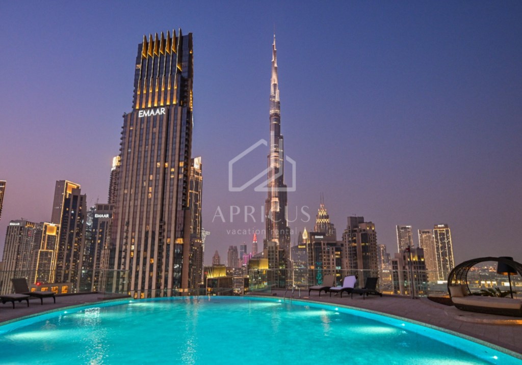 ZOH_6515-resized-to-1285x900