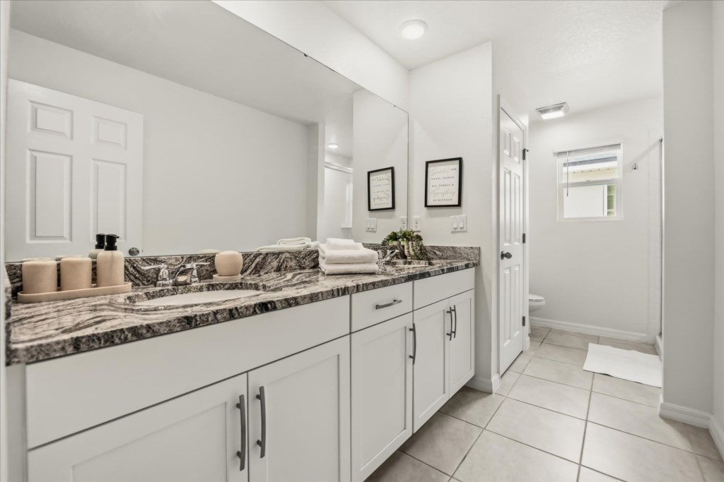 8 bedroom vacation house at Solara Resort - Image 44