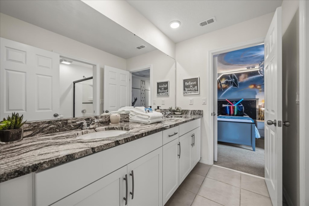 8 bedroom vacation house at Solara Resort - Image 47