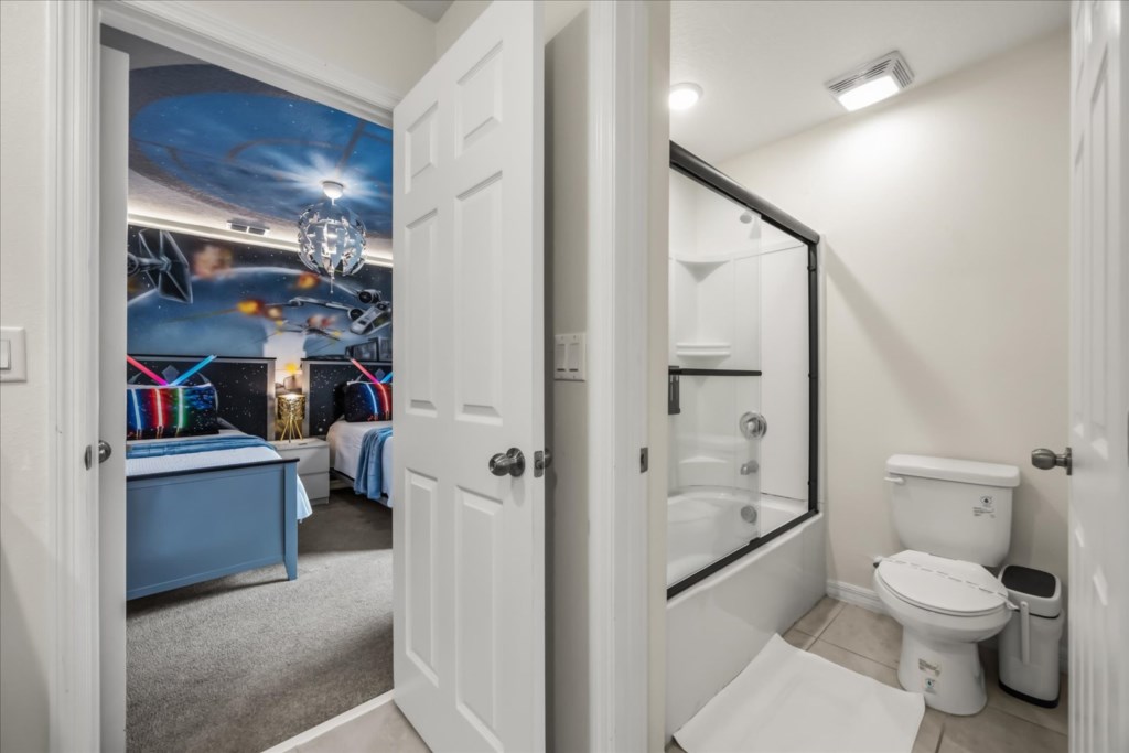 8 bedroom vacation house at Solara Resort - Image 48