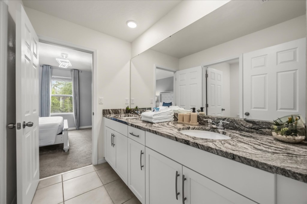 8 bedroom vacation house at Solara Resort - Image 49