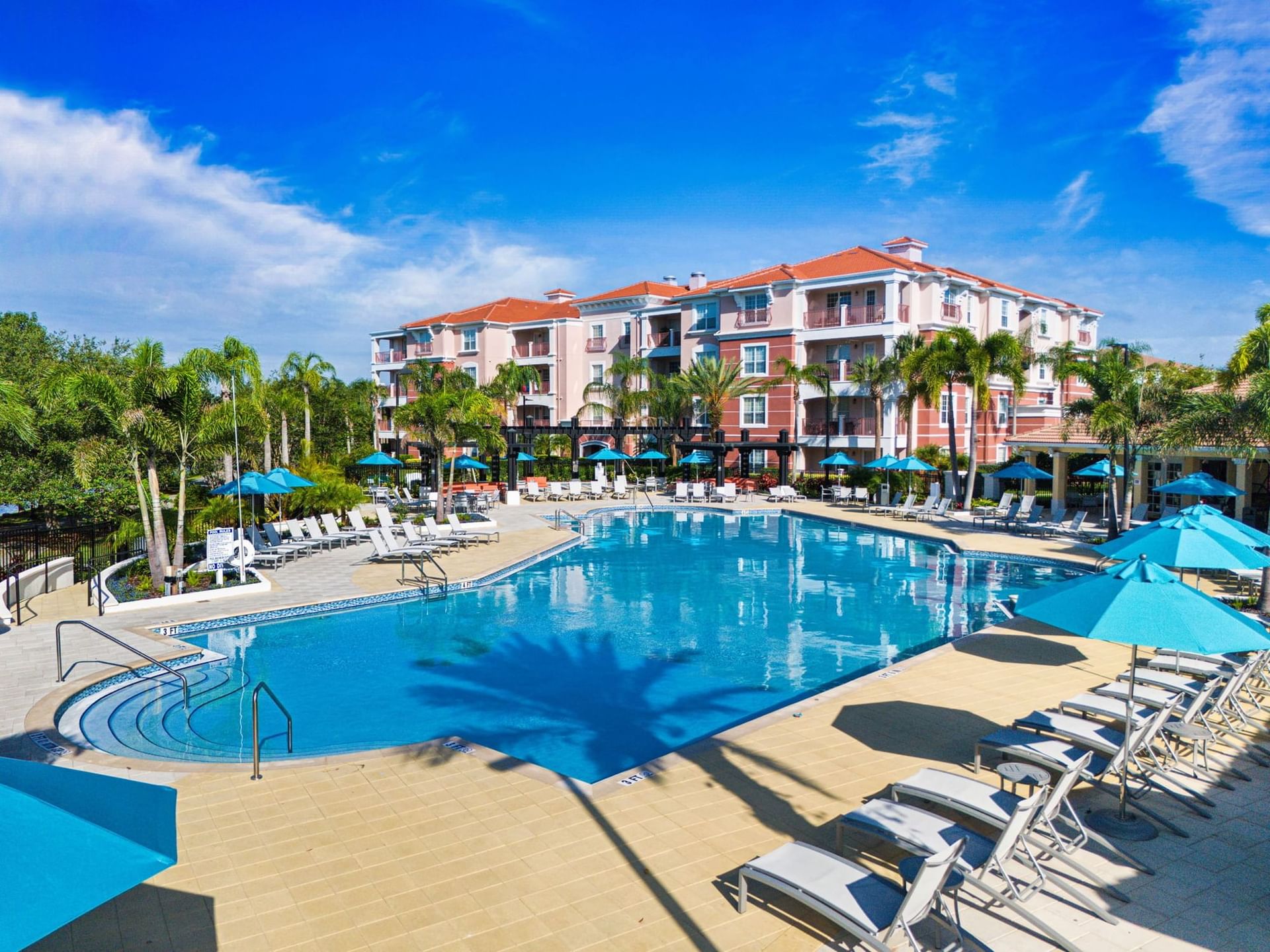 4 bedroom vacation apartment at Vista Cay - Image 36