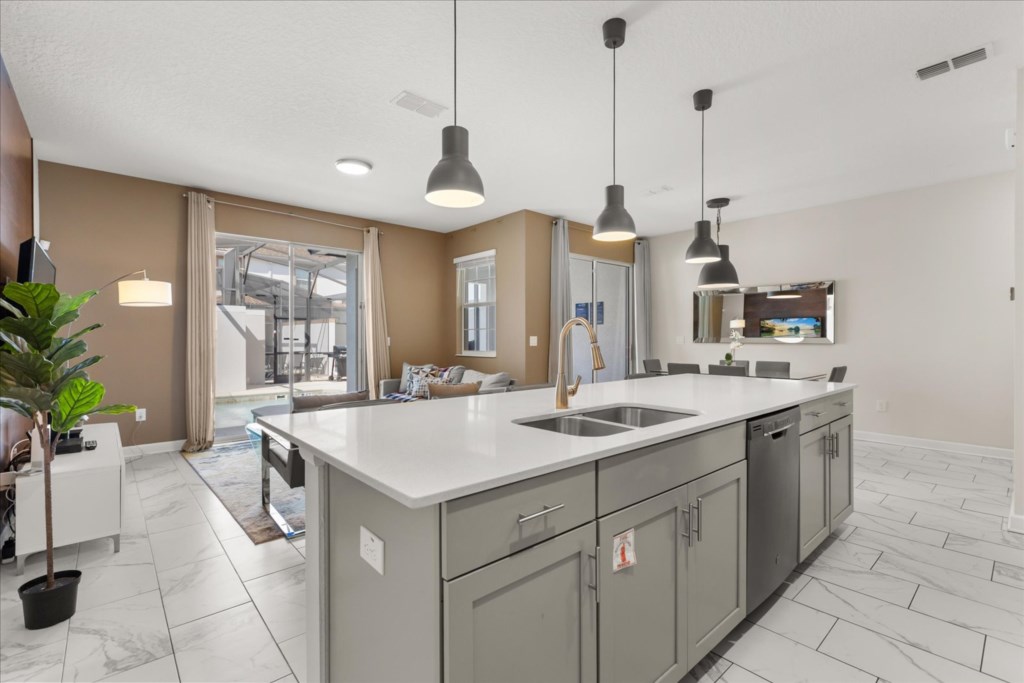 4 bedroom vacation townhouse at Storey Lake - Image 11