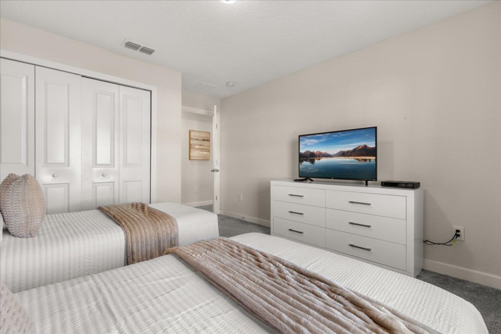 4 bedroom vacation townhouse at Storey Lake - Image 20