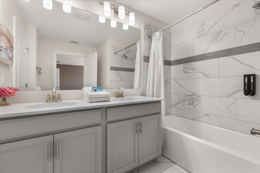 4 bedroom vacation townhouse at Storey Lake - Image 27