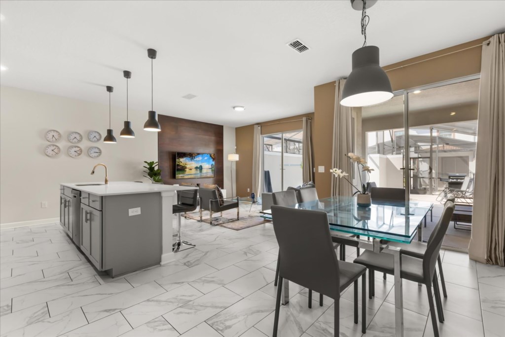 4 bedroom vacation townhouse at Storey Lake - Image 5