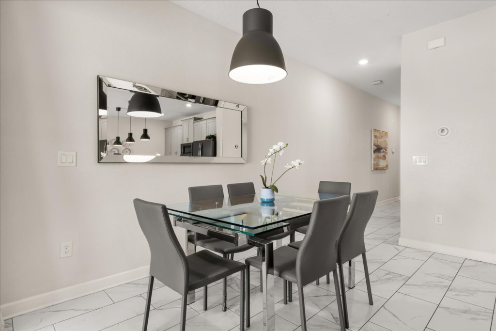 4 bedroom vacation townhouse at Storey Lake - Image 7