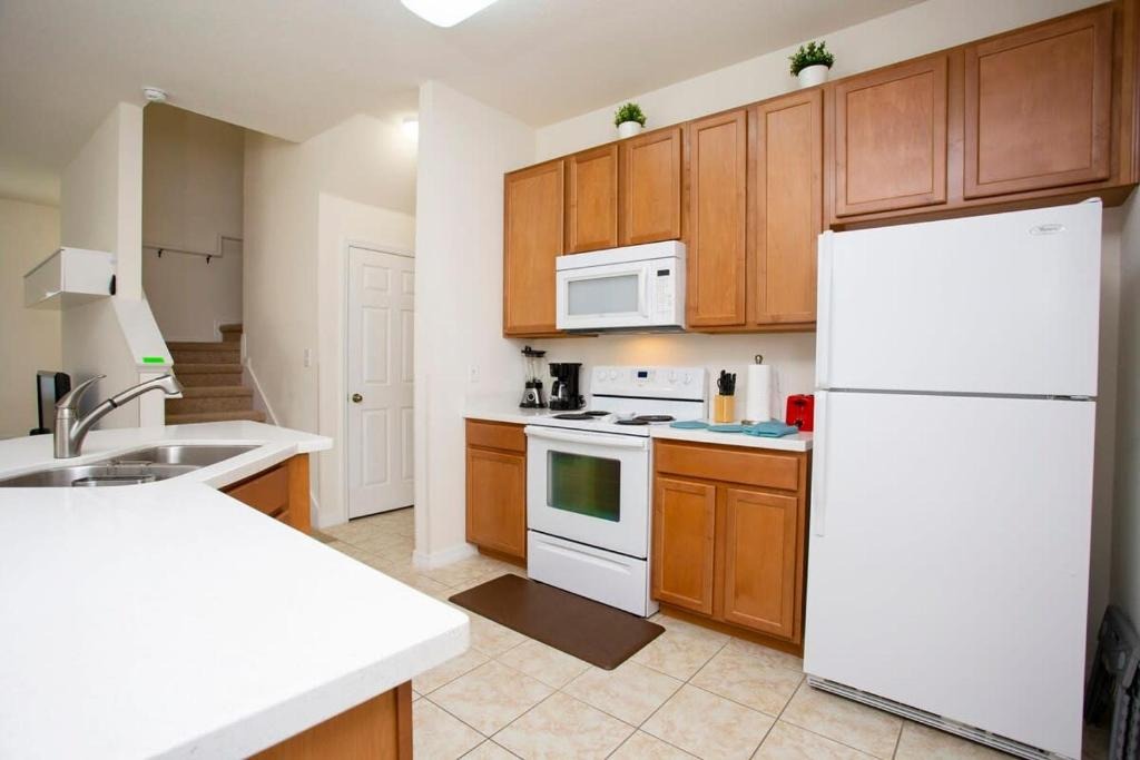 4 bedroom vacation townhouse at Bella Vida - Image 8