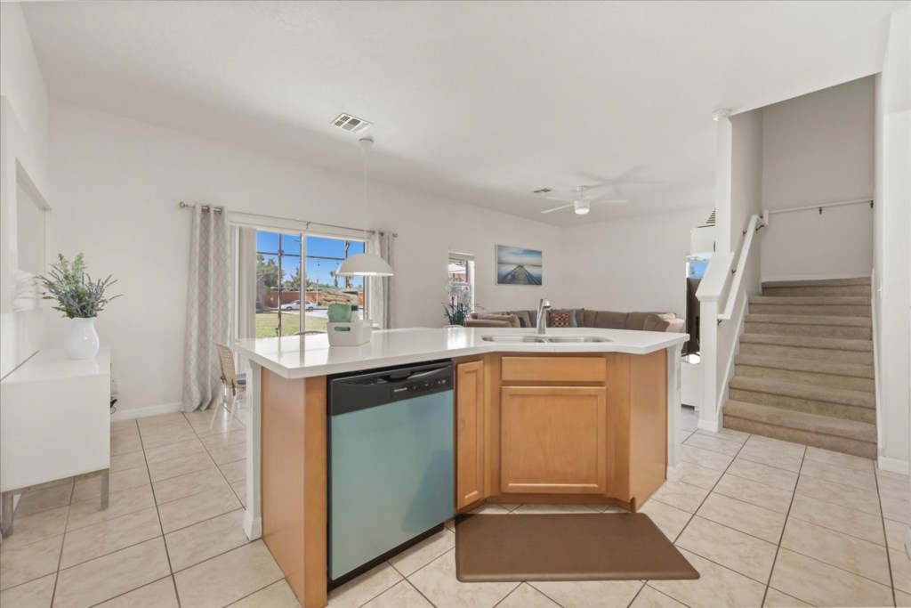 4 bedroom vacation townhouse at Bella Vida - Image 6