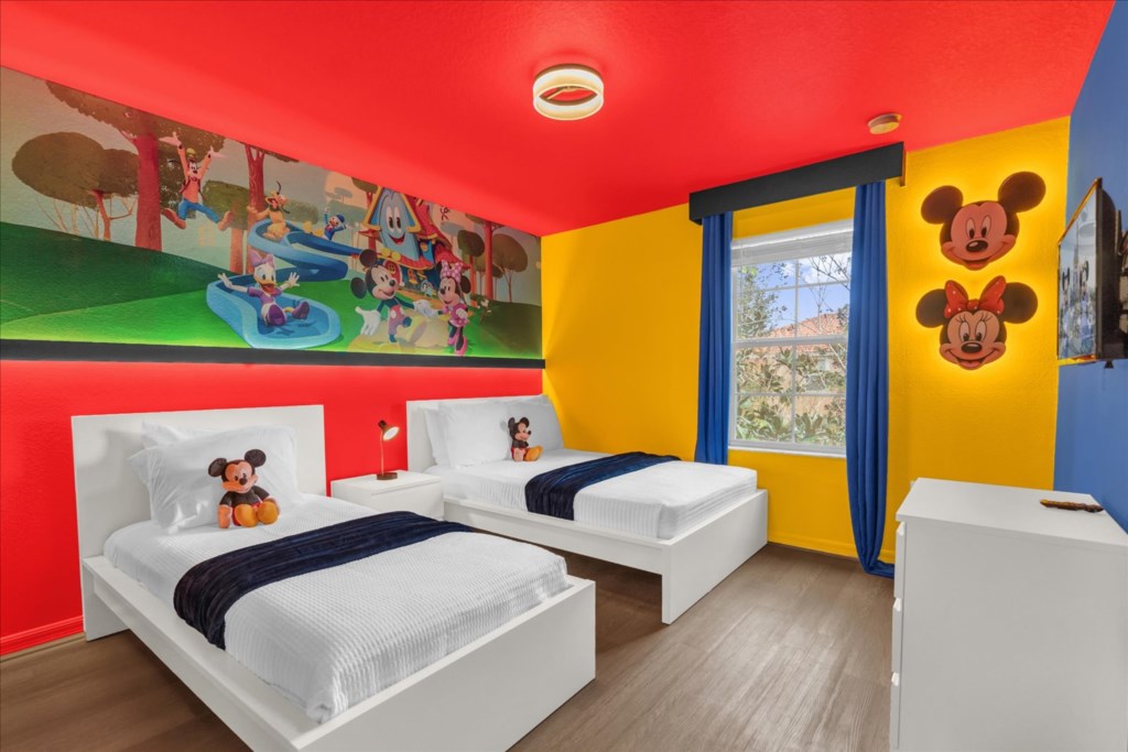 4 bedroom vacation townhouse at Bella Vida - Image 1