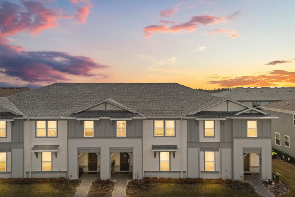 5 bedroom vacation townhouse at Windsor Cay - Image 1