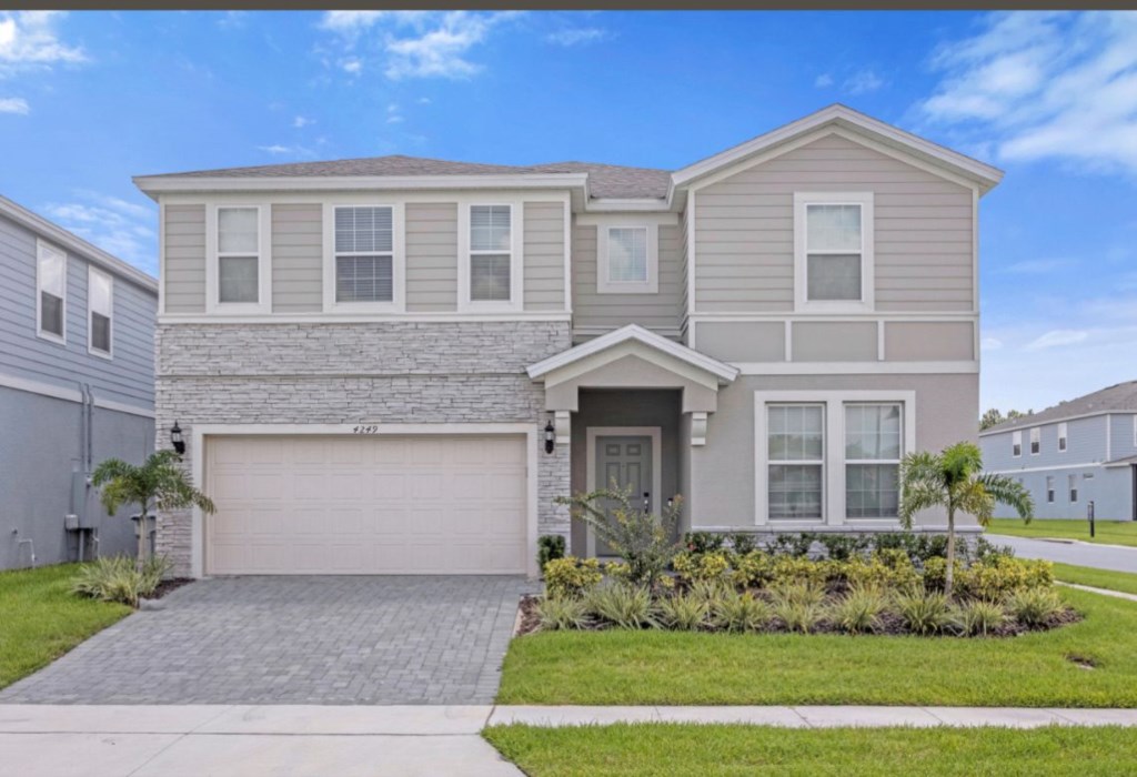 10 bedroom vacation house at Windsor Island Resort - Image 1