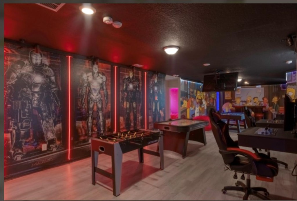 10 bedroom vacation house at Windsor Island Resort - Image 13