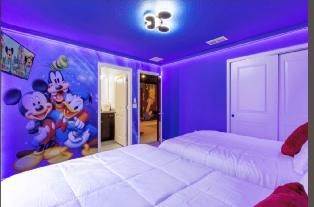 10 bedroom vacation house at Windsor Island Resort - Image 33