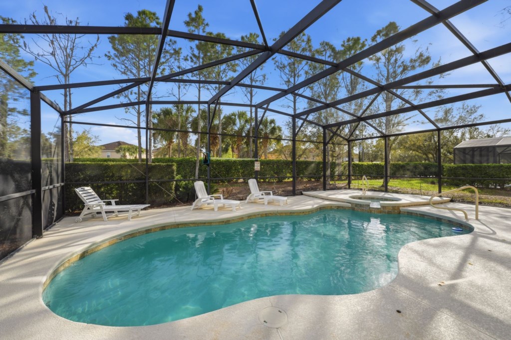 Pool and Jacuzzi - Additional fee applies for heating 