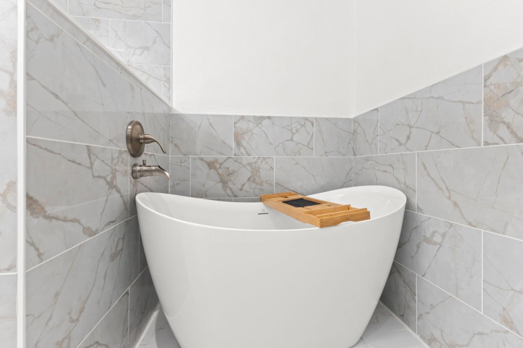 Soaker Tub