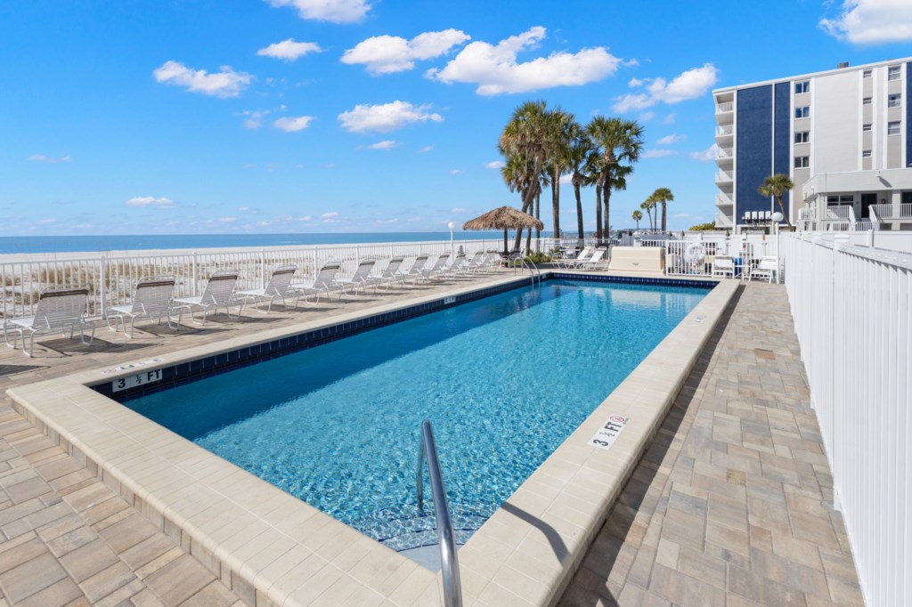 Gorgeous Grounds, Pool and Spa