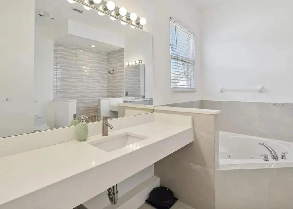 4 bedroom vacation house at Reunion - Image 16