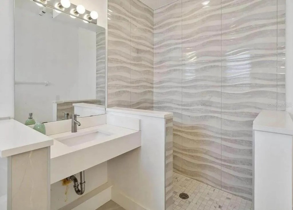 4 bedroom vacation house at Reunion - Image 17