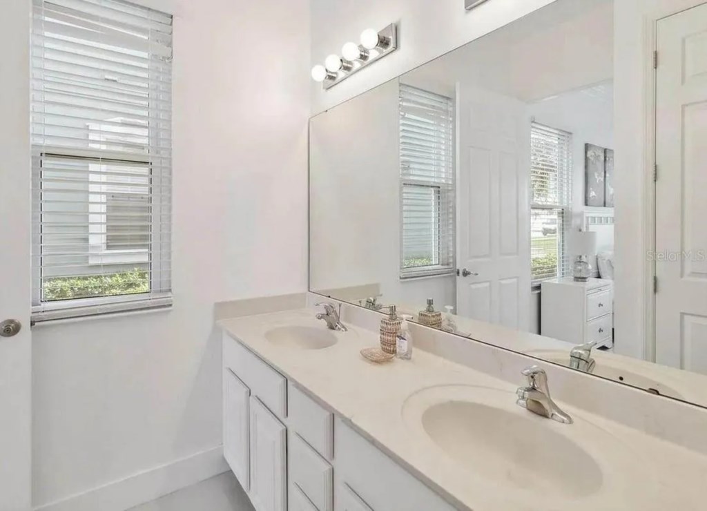 4 bedroom vacation house at Reunion - Image 18