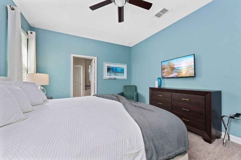 8 bedroom vacation house at Champions Gate - Image 24