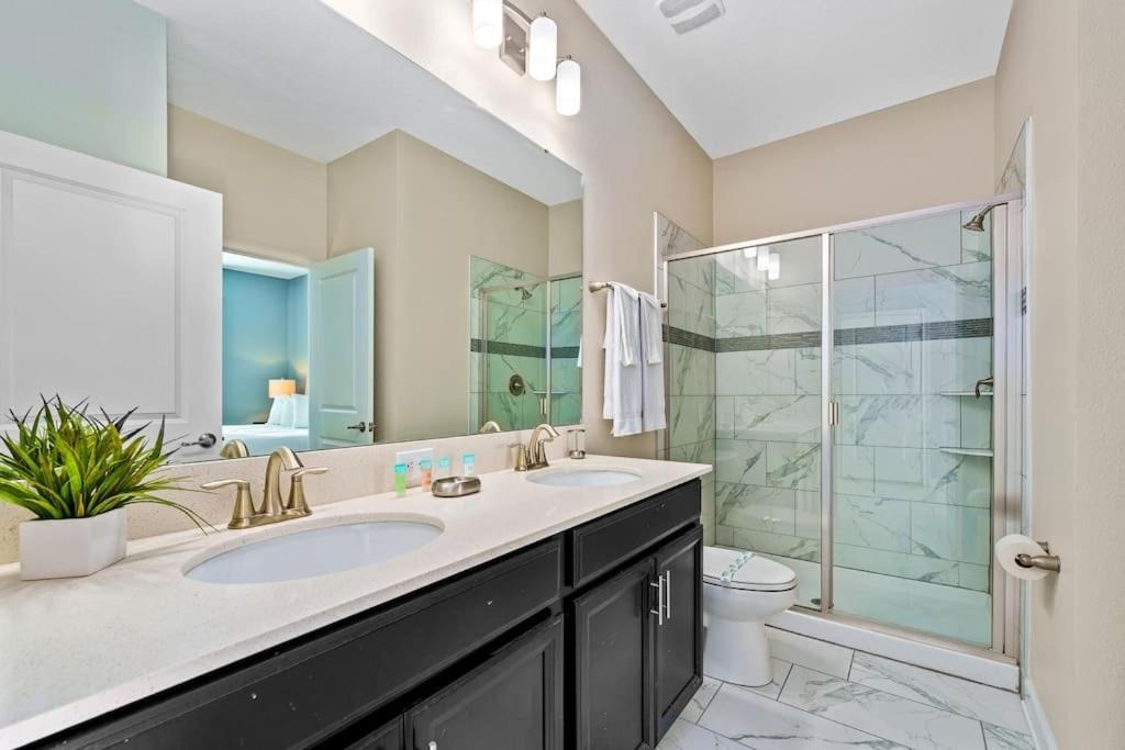 8 bedroom vacation house at Champions Gate - Image 37