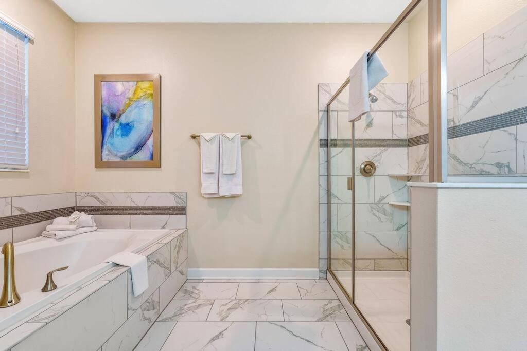 8 bedroom vacation house at Champions Gate - Image 38