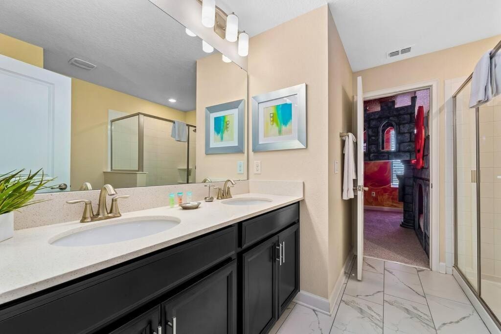 8 bedroom vacation house at Champions Gate - Image 39