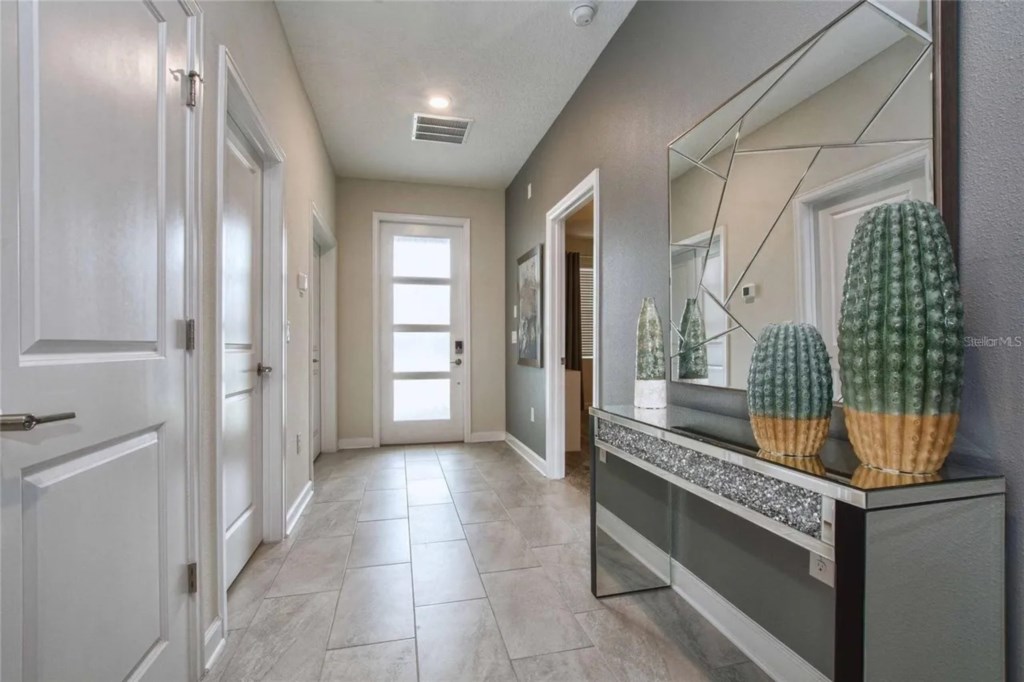 7 bedroom vacation house at Storey Lake - Image 15