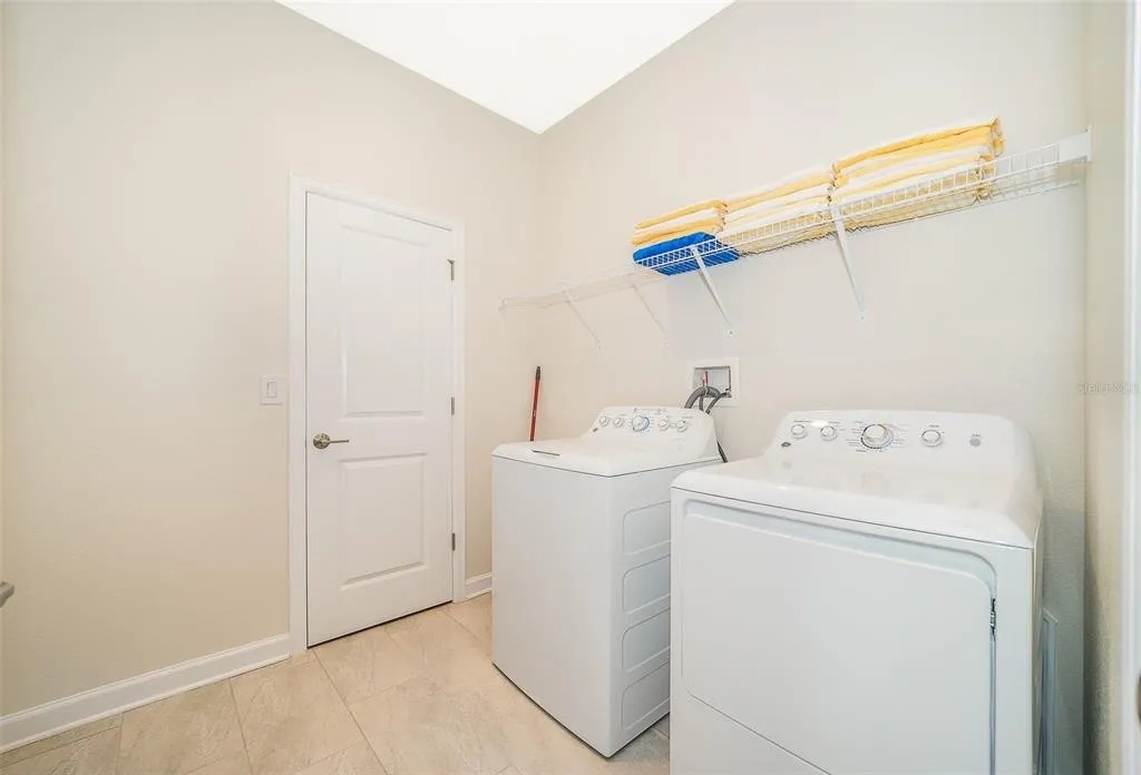 5 bedroom vacation house at Storey Lake - Image 19